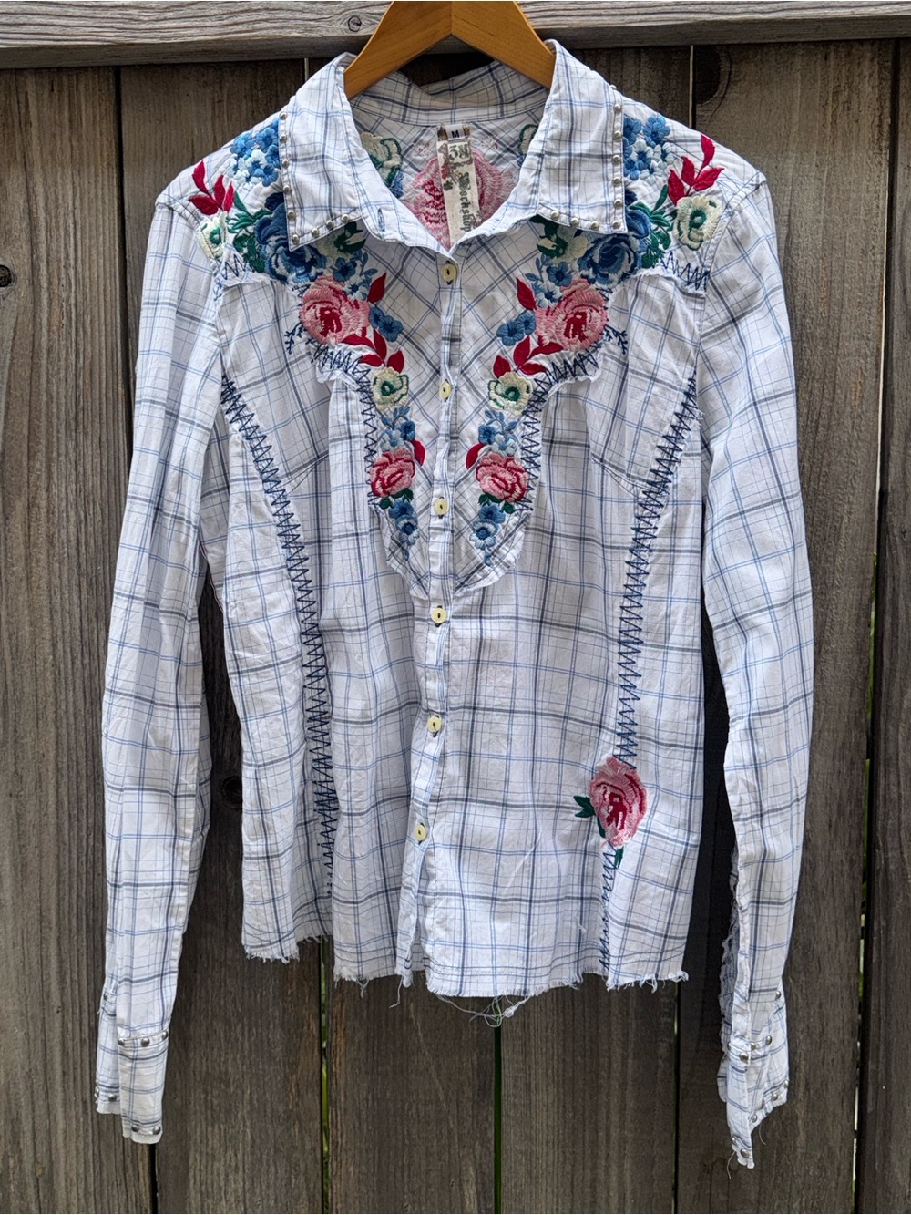Johnny Was 3J Workshop Embroidered Studded Western Boho Rodeo Rose button-down - Picture 11 of 11